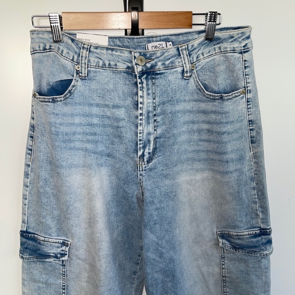 Rue 21 High Rise Cargo Wide‎ Leg Size 14 - Picture 2 of 11